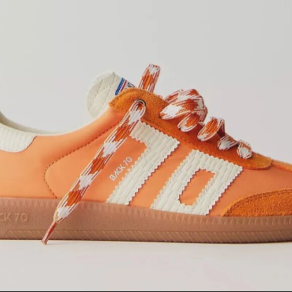 Back 70 Ghost Sneaker - Picture 2 of 9